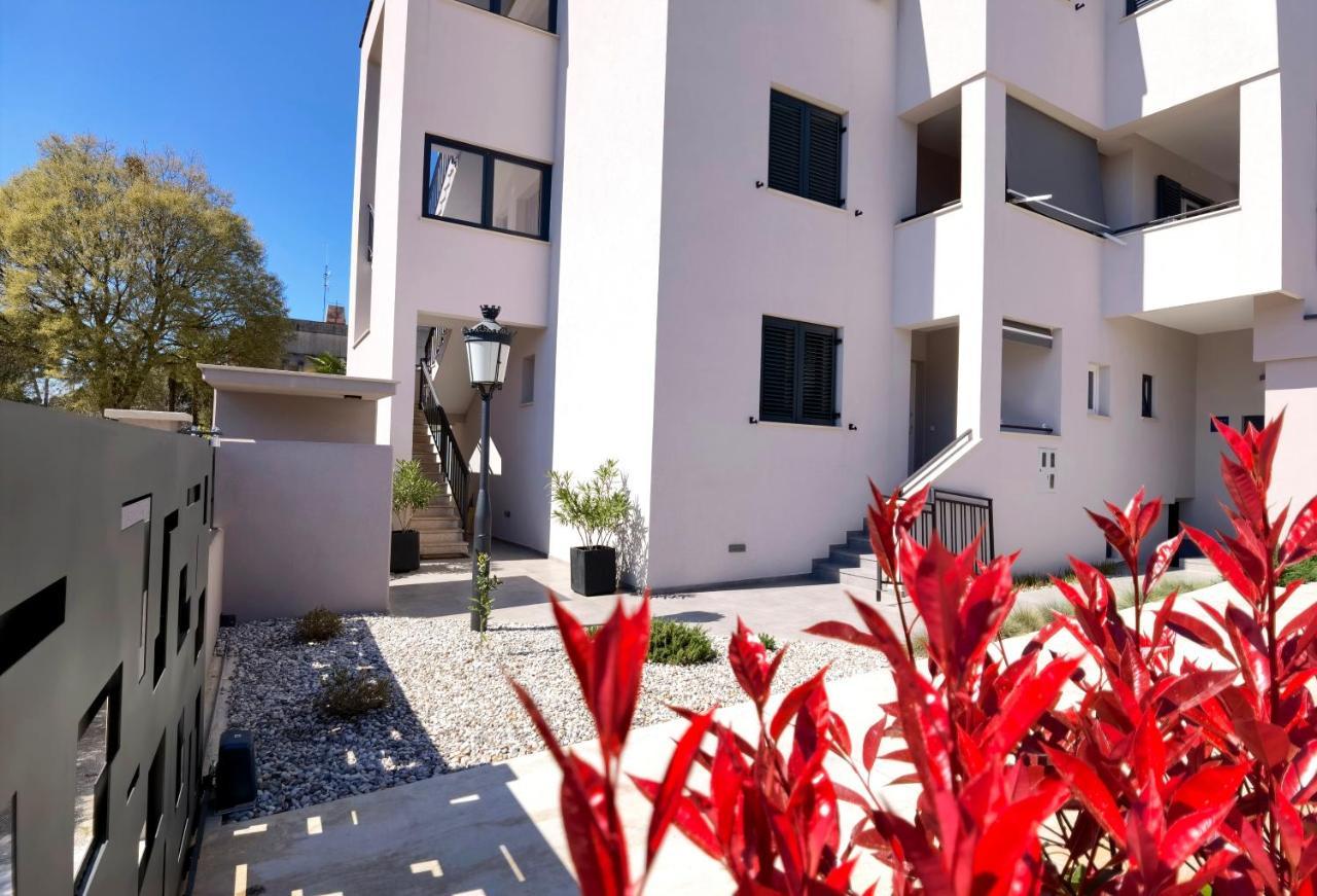 Stay In The Very Heart Of Porec - 50M To The Beach Exterior foto